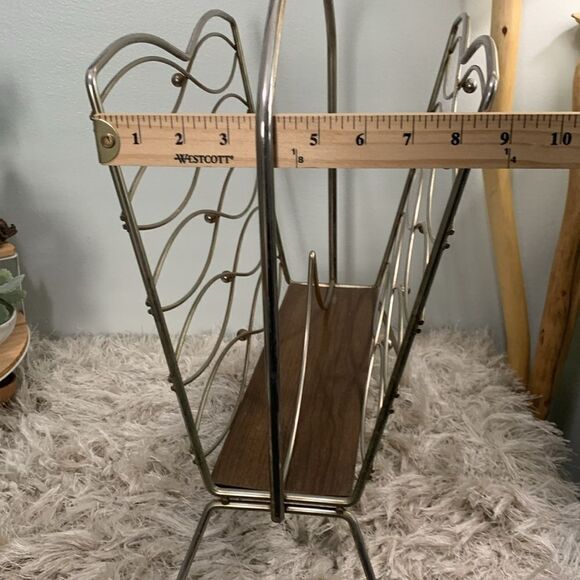 Vintage Metal Mid-Century Modern Style Magazine Rack - Picture 11 of 17